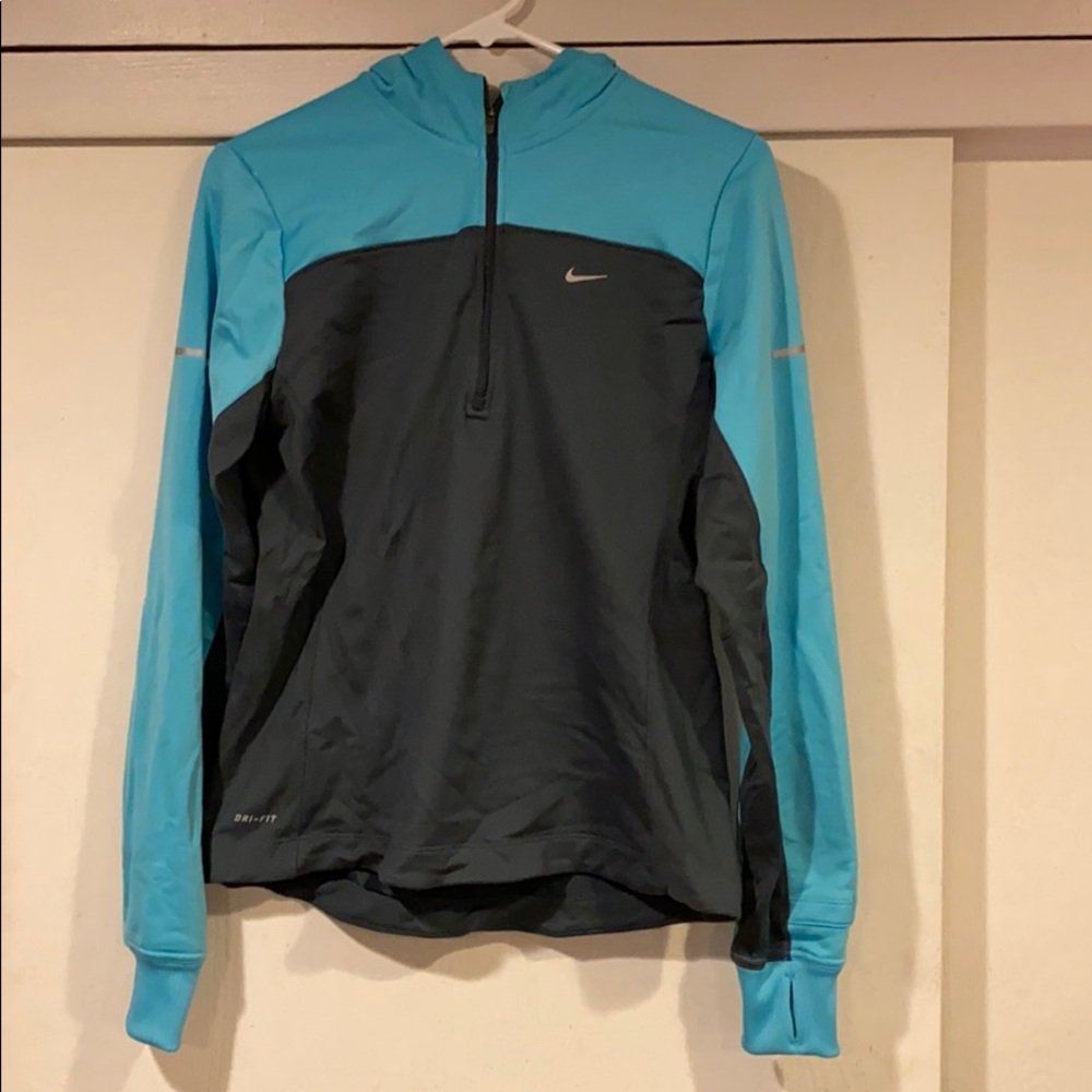 Nike drifit running sweatshirt